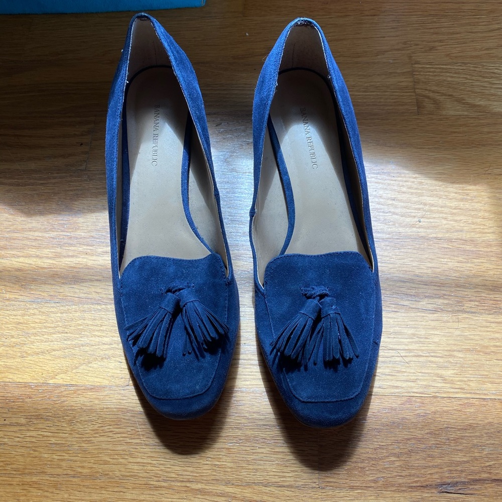 Banana Republic Blue Suede Chunk Heels